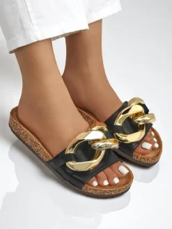 Letnie klapki Ariadne Royalfashion z dużym złotym łańcuchem, czarna skóra