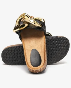 Letnie klapki Ariadne Royalfashion z dużym złotym łańcuchem, czarna skóra