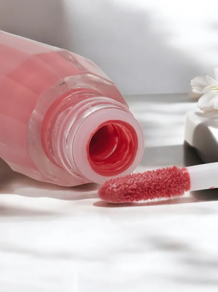 Luxelux Błyszczyk do ust kolor Coral Red 04 4,5g