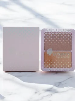 Luxelux Rozświetlacz prasowany w kamieniu do twarzy 02 7g