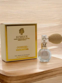 Luxelux Rozświetlacz w buteleczce z pompką 02 2g