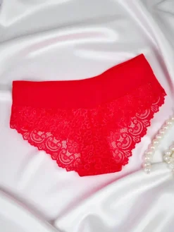 Majtki damskie typu figi z koronką i paseczkami