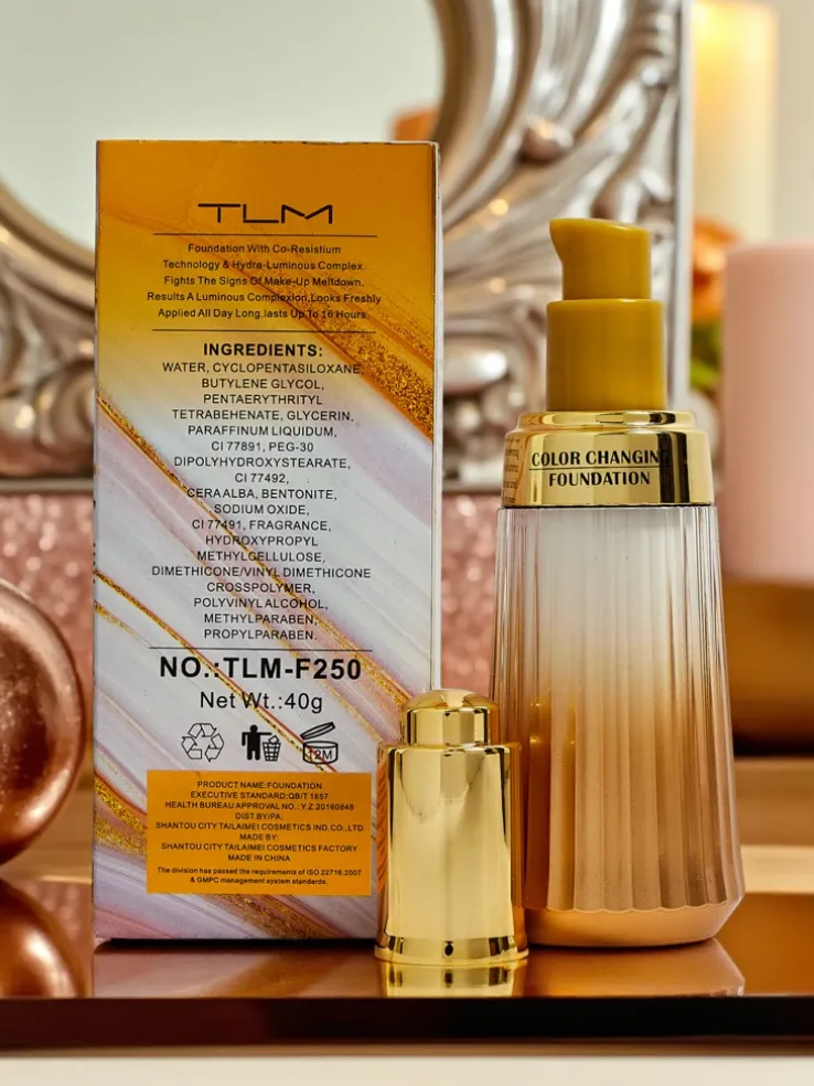 Matujący podkład do twarzy z kolagenem Sand Nude