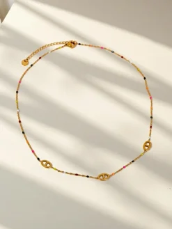 Naszyjnik Aelia Maane – delikatny łańcuszek z koralikami