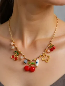 Naszyjnik Atena Charm Cherry – złote amulety wisienki