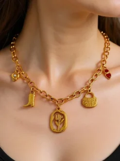 Naszyjnik Aurelia Charis z zawieszkami w stylu boho