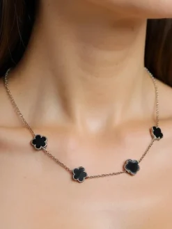 Naszyjnik Aurelia Clavis z masą perłową w złotej oprawie – stylowa elegancja