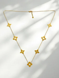 Naszyjnik Aurelia Fiorenza – złocony łańcuszek z motywem kwiatowym