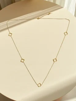 Naszyjnik Lira Lariat z motywem koniczyny