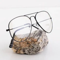 Okulary przeciwsłoneczne transparentne w czarnej oprawce - Okulary