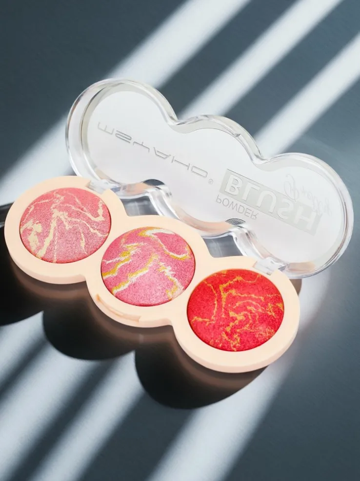 Paletka 3 odcieni rozświetlającego różu do policzków kolor Desert Rose