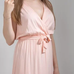 Różowa damska maxi sukienka - Odzież