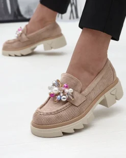 Royalfashion Ażurowe jasnobrązowe mokasyny damskie Peloga