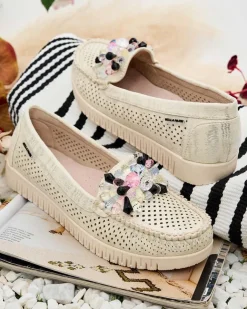 Royalfashion Ażurowe mokasyny damskie z koralikami Nasfali