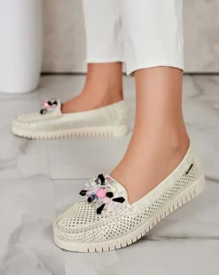 Royalfashion Ażurowe mokasyny damskie z koralikami Nasfali