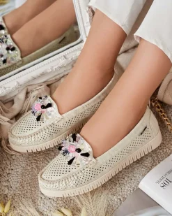 Royalfashion Ażurowe mokasyny damskie z koralikami Nasfali