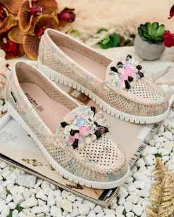 Royalfashion Ażurowe mokasyny damskie z koralikami Nasfali