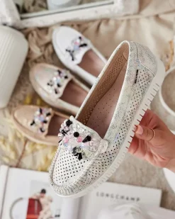 Royalfashion Ażurowe mokasyny damskie z koralikami Nasfali