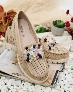 Royalfashion Ażurowe mokasyny damskie z koralikami Nasfali