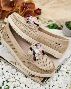 Royalfashion Ażurowe mokasyny damskie z koralikami Nasfali