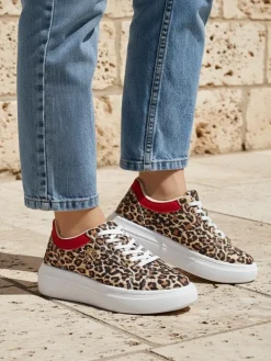 Royalfashion Ażurowe sportowe sneakersy damskie Leopess