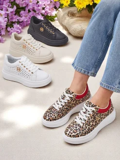 Royalfashion Ażurowe sportowe sneakersy damskie Leopess