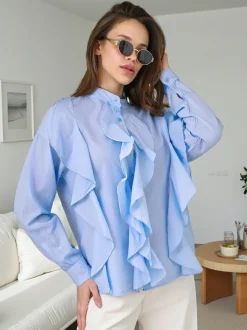 Royalfashion Bawełniana koszula zdobiona falbanami i zapinana na guziki