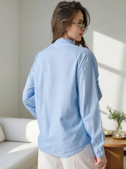 Royalfashion Bawełniana koszula zdobiona falbanami i zapinana na guziki