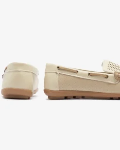 Royalfashion Beżowe ażurowe dziecięce mokasyny Nedda