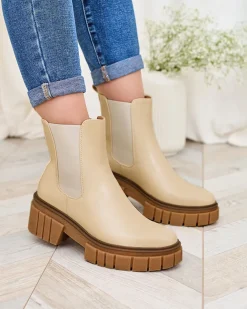 Royalfashion Beżowe botki damskie na masywnej podeszwie Eferope