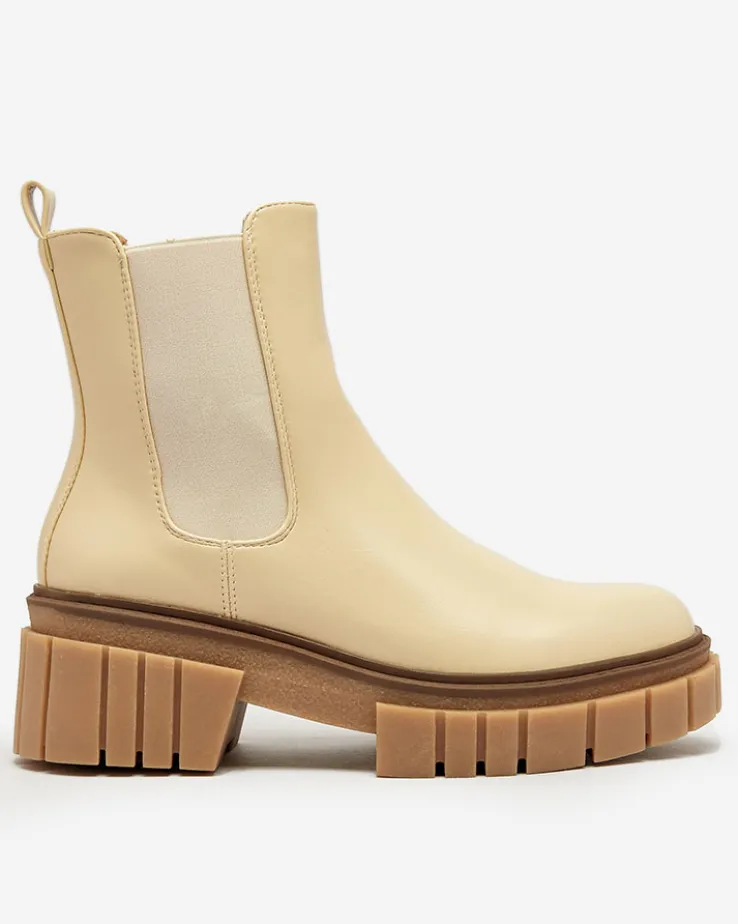 Royalfashion Beżowe botki damskie na masywnej podeszwie Eferope