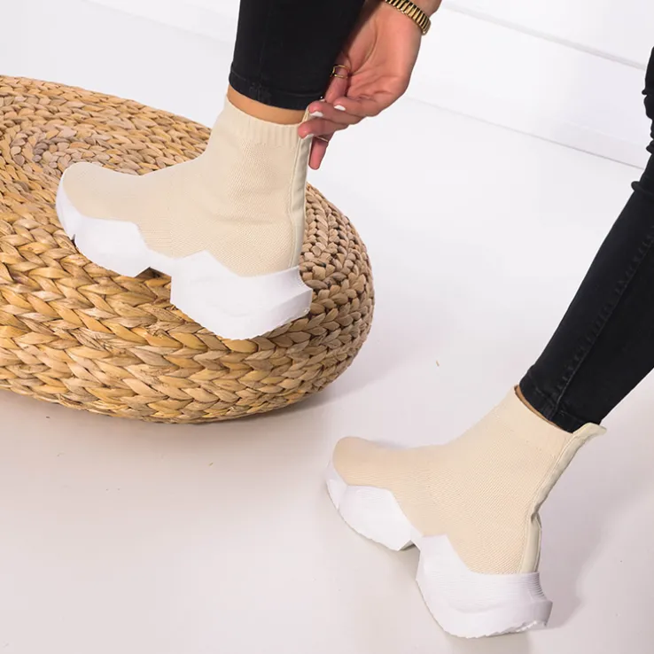 Royalfashion Beżowe damskie wysokie sportowe buty Gohi