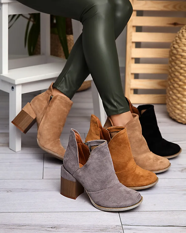 Royalfashion Beżowe damskie botki na słupku z wycięciami Cintura