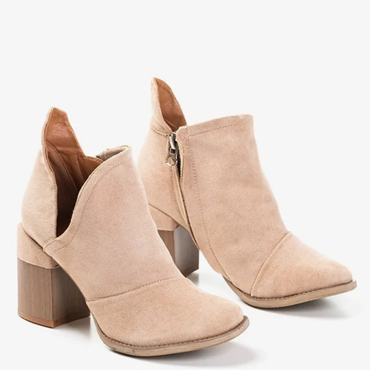 Royalfashion Beżowe damskie botki na słupku z wycięciami Cintura