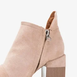 Royalfashion Beżowe damskie botki na słupku z wycięciami Cintura