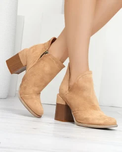 Royalfashion Beżowe damskie botki na słupku z wycięciami Cintura