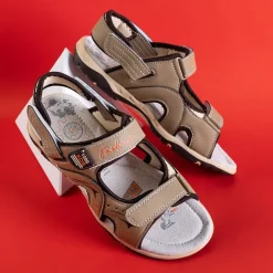 Royalfashion Beżowe dziecięce sandały na rzepy Roser