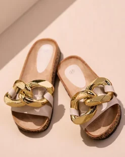 Royalfashion Beżowe klapki damskie z ozdobą Sofig