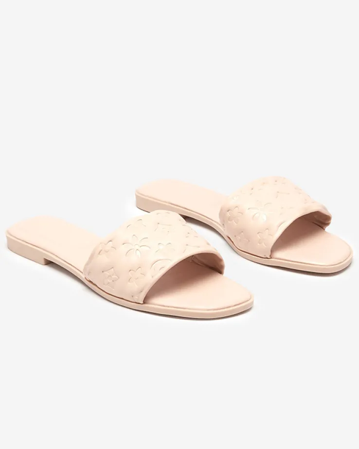 Royalfashion Beżowe klapki damskie z tłoczeniem Mersylio