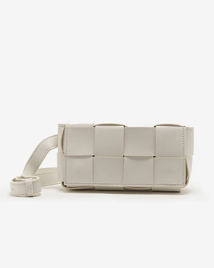 Royalfashion Biała damska torebka typu nerka