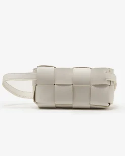 Royalfashion Biała damska torebka typu nerka