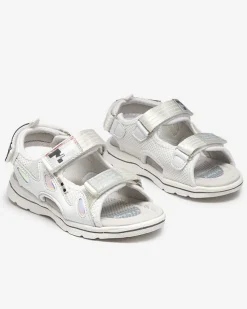 Royalfashion Białe dziecięce sandałki z naszywkami Berigi