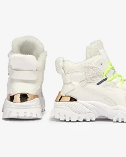 Royalfashion Białe sportowe buty damskie z futerkiem i neonowymi zielonymi sznurówkami Sagglo
