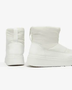 Royalfashion Białe wsuwane śniegowce damskie Maderta