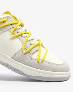 Royalfashion Biało - szare sportowe sneakersy damskie z żółtymi sznurówkami Olierinc