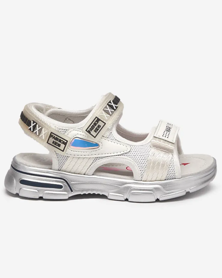 Royalfashion Biało-srebrne sandały dziecięce na rzepy Mepoti