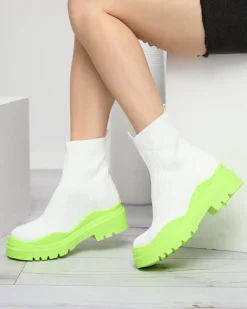 Royalfashion Biało-zielone botki damskie na płaskim obcasie Seritis