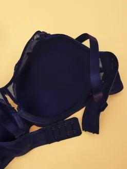 Royalfashion Biustonosz damski usztywniany z koronką