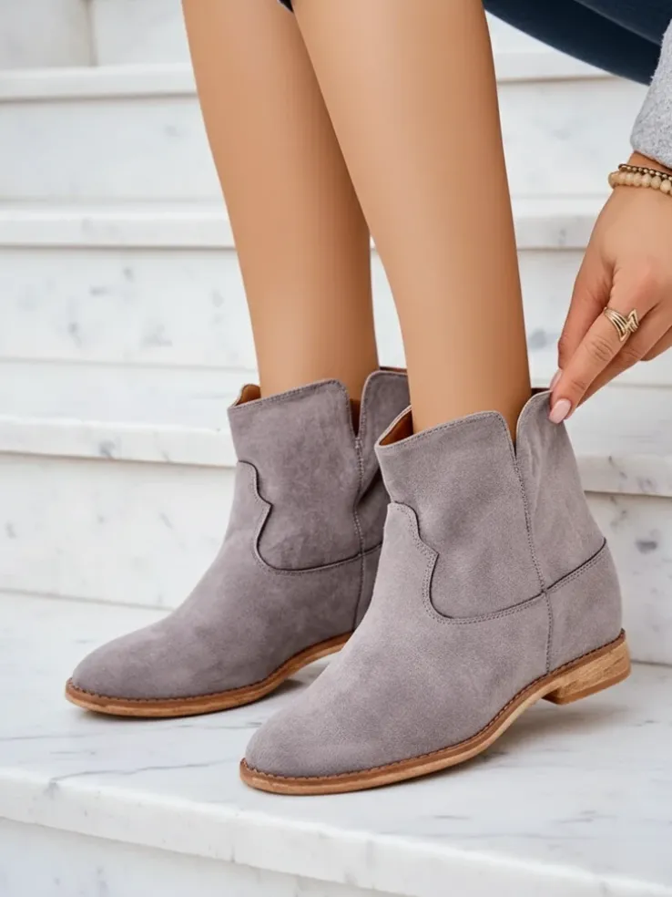 Royalfashion Botki a'la kowbojki na krytym koturnie Blueston