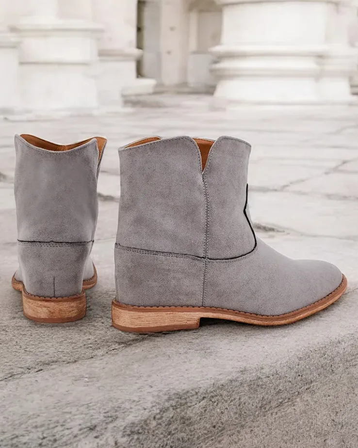 Royalfashion Botki a'la kowbojki na krytym koturnie Blueston